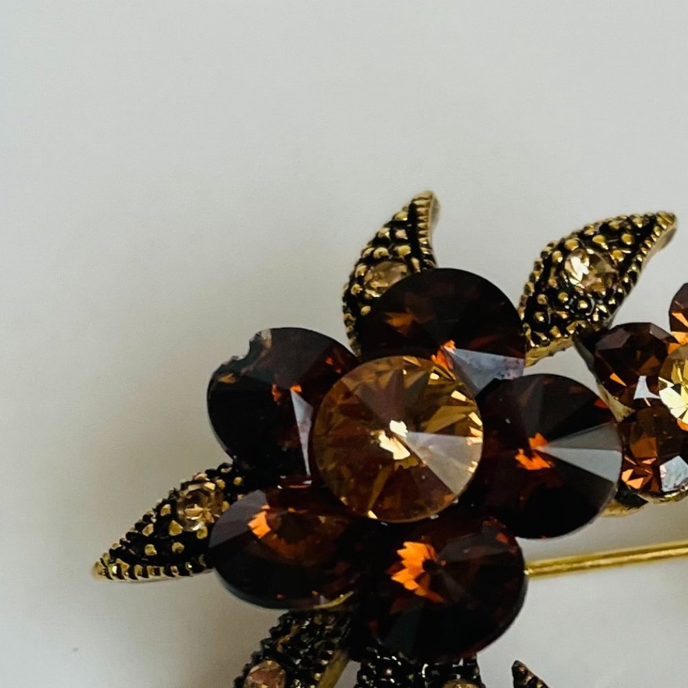 Vintage Antiqued Rhinestone Brown Tourmaline Crystal Lapel Scarf Brooche 1 ½” - Picture 2 of 5